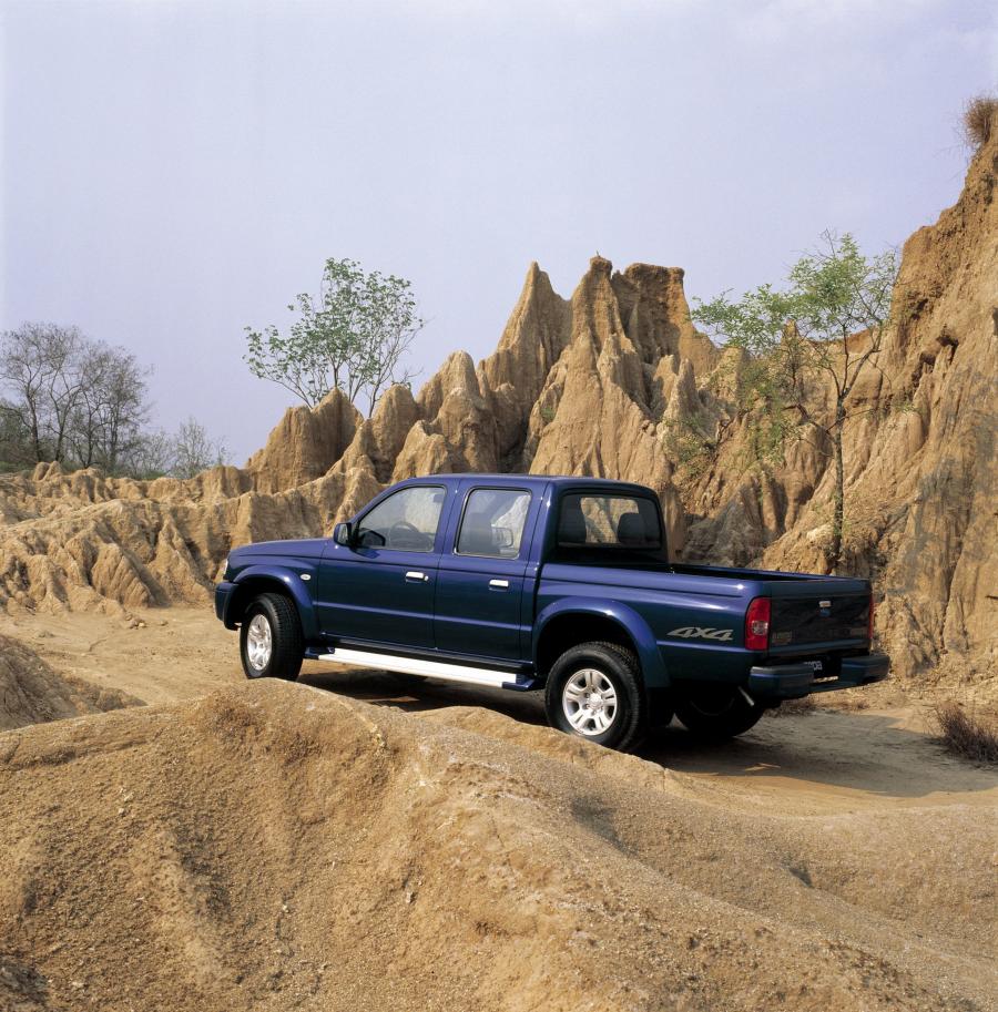  Mazda B2500 2004 года  (фото 21 из 81)